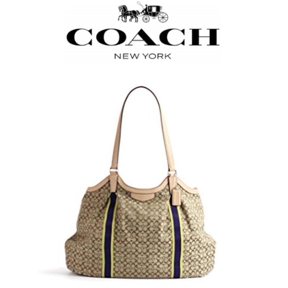 NWT  Coach Signature Devin Shoulder Bag